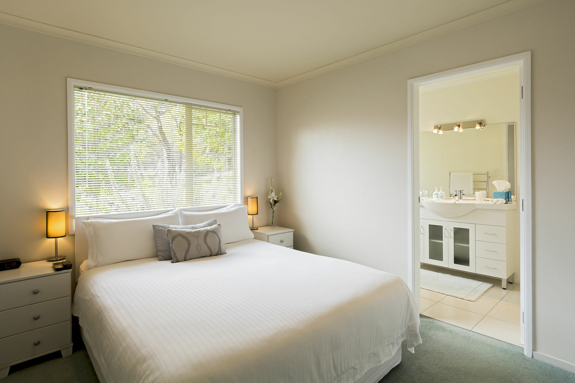 Seascape Bed & Breakfast 5*