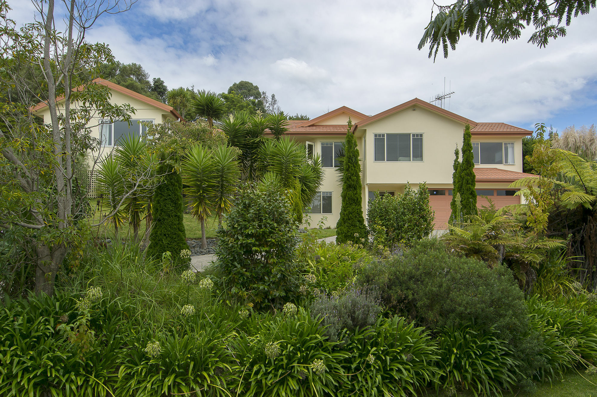 Seascape Bed & Breakfast 5*